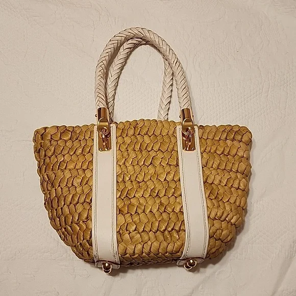 Michael Korea purse - Picture 2 of 4